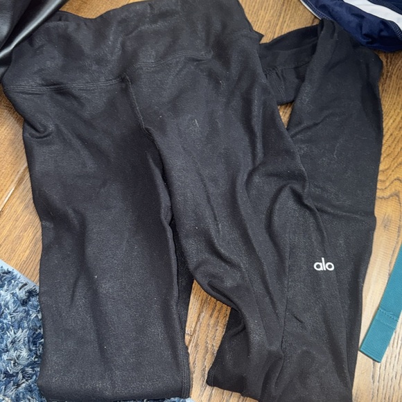 Alo Black Shiny Leggings - Picture 2 of 3